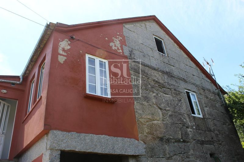 Foto 7549ebdd-5cf9-4319-adea-a90fab0f0d33. Casa amb aparcament a Salceda de Caselas