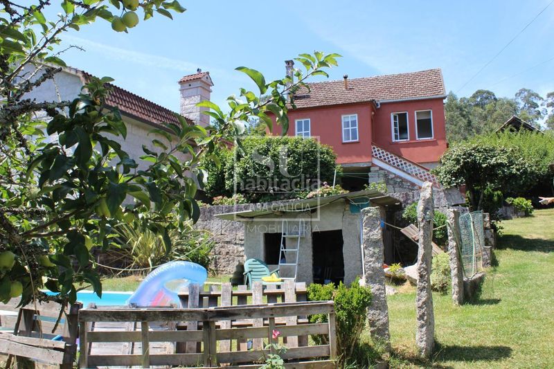 Foto 848f6e13-8374-4e33-b684-e9718bbc8481. Casa amb aparcament a Salceda de Caselas