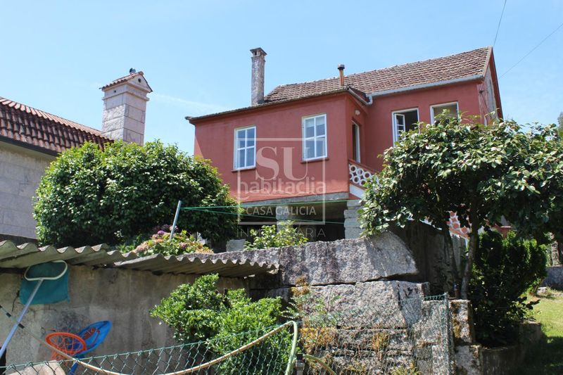 Foto 8e9830c6-48d8-402d-a7a7-3b58f799ef5b. Casa amb aparcament a Salceda de Caselas