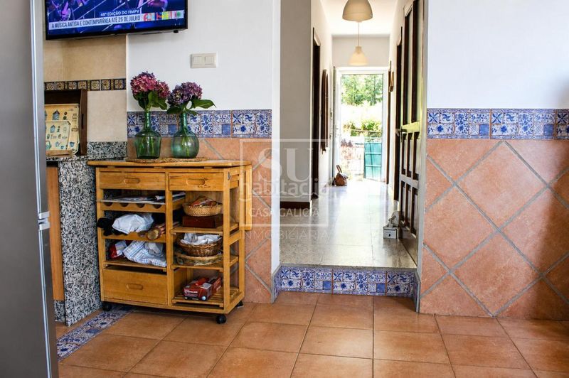 Foto bbf4d1f0-2c4d-434e-aa2a-7f9c7e307423. Casa amb aparcament a Salceda de Caselas