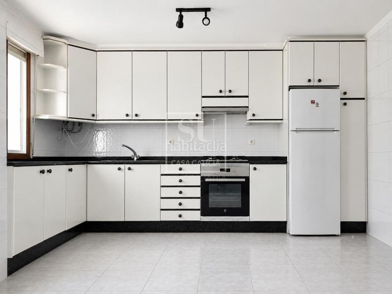 Foto cfc7237a-b7d2-4aa6-9d33-212c4a678b00. Chalet en Baiona