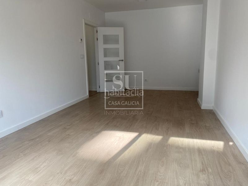 Foto 13cd090e-6b74-4dfb-ae1c-bd3d38c46e9b. Rent flat with heating parking pool in Baiona