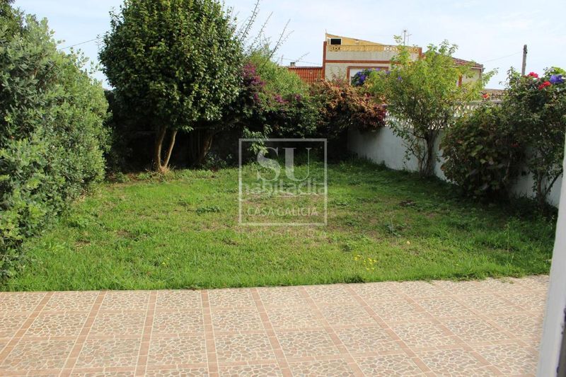 Foto 53f72ee1-4512-4909-8c20-f402b8d010f0. Casa pareada en Baiona