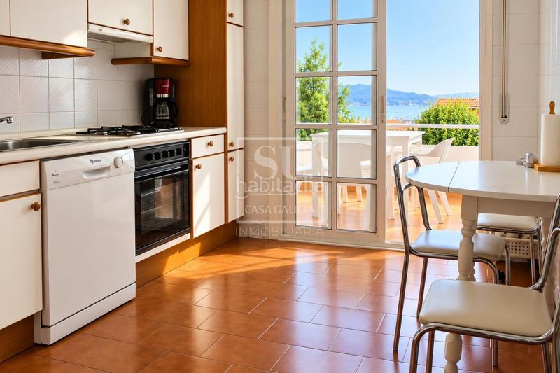 Foto 6308ed0c-0990-40cb-ad98-482175203116. Casa pareada en Baiona
