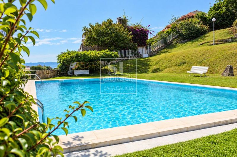 Foto 8c160e65-d457-44d5-9443-c4fb89844189. Casa pareada en Baiona