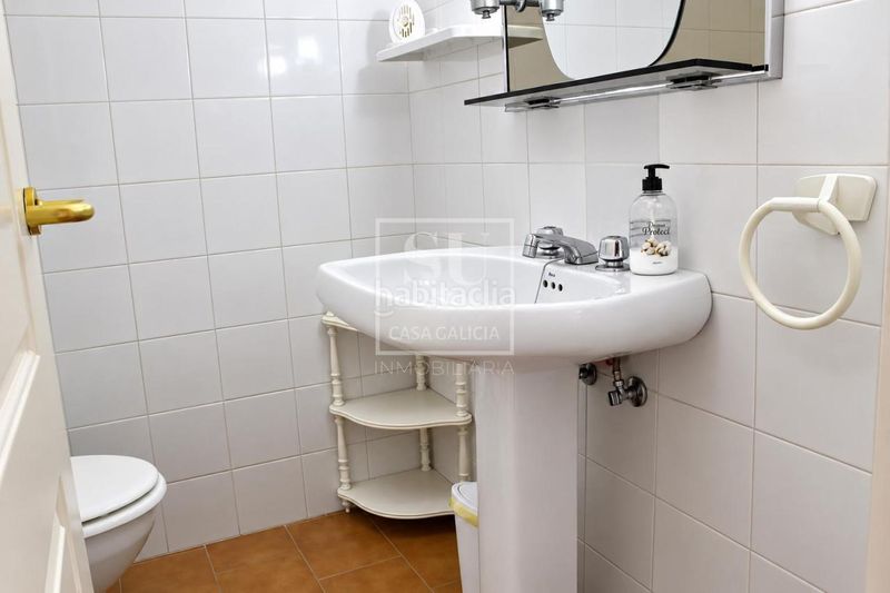 Foto ba223cac-2fcd-4a44-82a7-9b512f3a6ec3. Casa pareada en Baiona