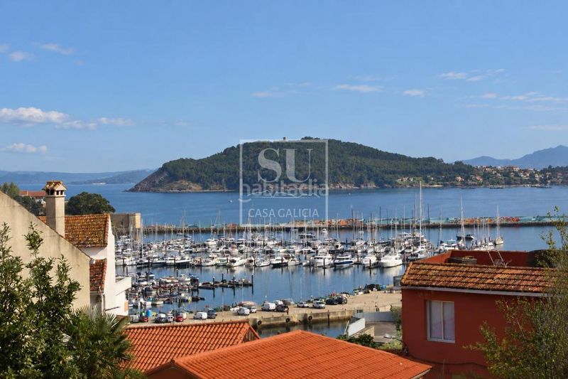 Foto e6232abb-c9a2-4780-843f-a3efbb078774. Casa pareada en Baiona