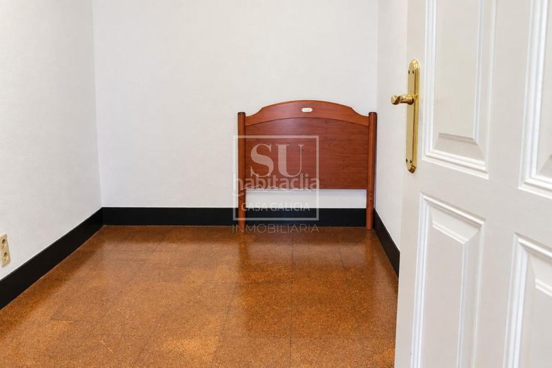 Foto 3a7b11e2-8f46-4481-98a0-63c21a08390f. Flat with heating in Plaza España - Corte Inglés Vigo