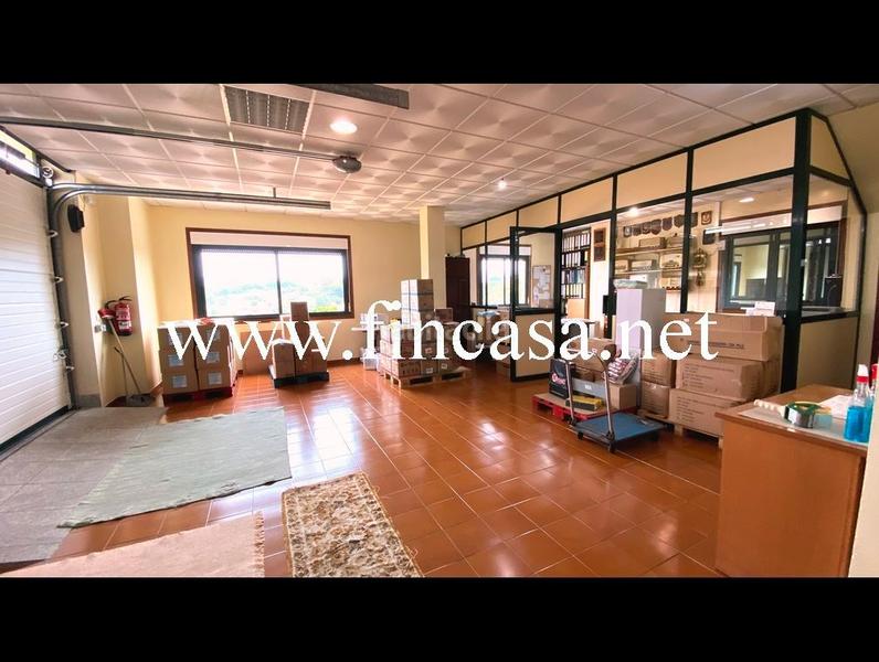 Foto 51992efb-4874-45ba-ad5f-d9b94bfe420c. Chalet en Sardoma - Castrelos Vigo