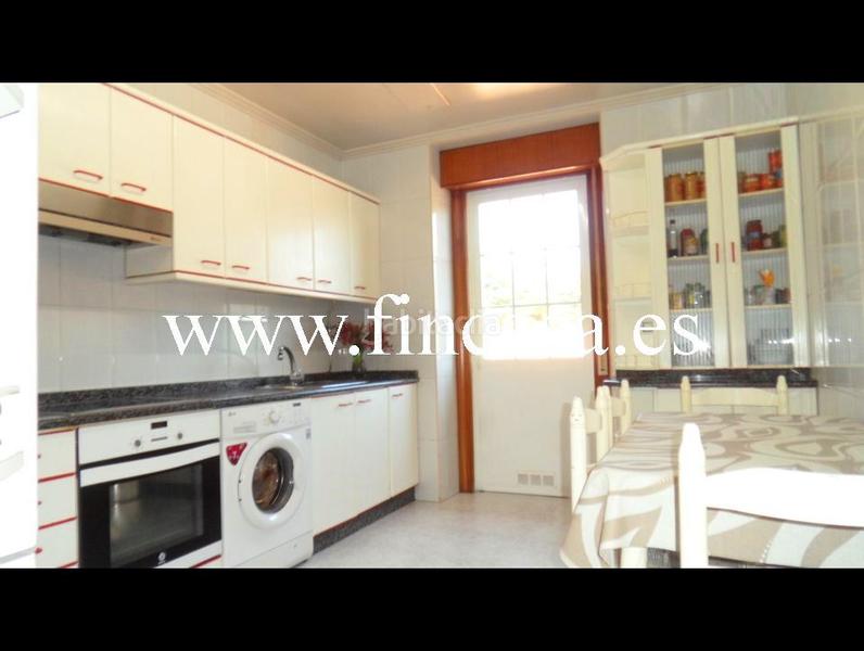 Foto c271d04f-10e5-4ec2-8d1f-f74b7f924d93. Masía en rúa dos pazos 103 casona de pridra en Camos Nigrán