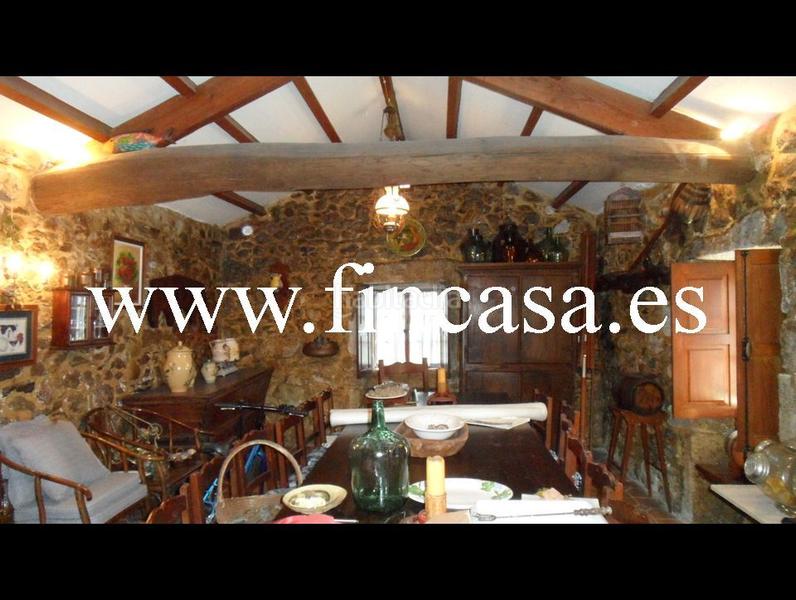 Foto bc7880f6-5c3c-4b88-9972-14289c2bc1f4. Chalet with heating parking in Panxón Nigrán