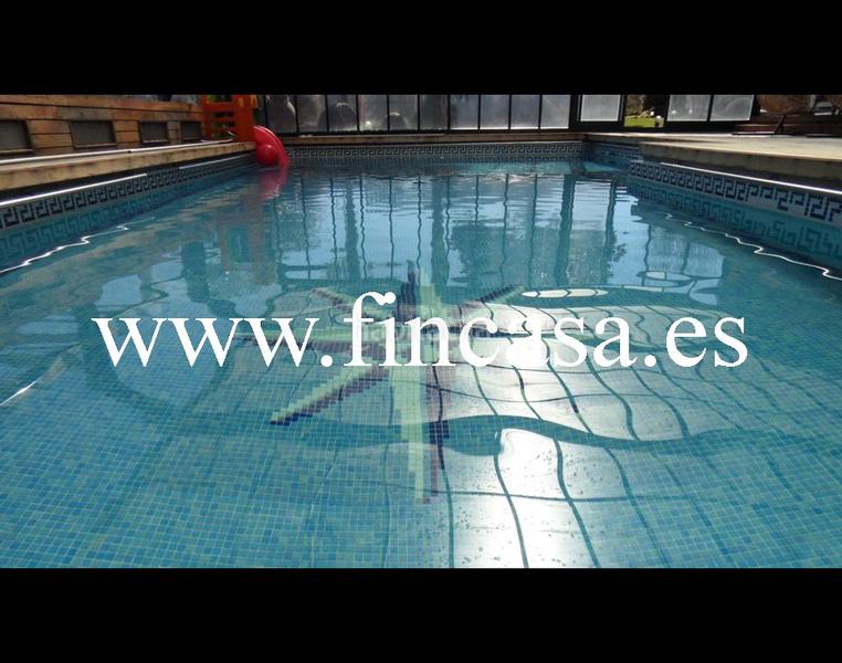 Foto 161452fb-dff6-4751-8a48-a217939dd245. Chalet en Mos