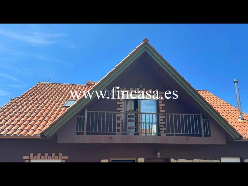 Foto 4df5705c-774a-4898-9069-4c34268a617a. Location chalet avec cheminée chauffage parking dans Vigo