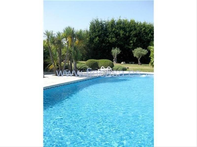 Foto f1478ac8-62f8-4d7e-87ea-3b9c3f7d934b. Chalet with heating parking pool in Gondomar