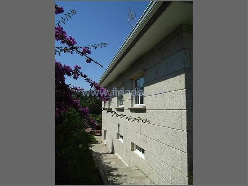 Foto 5516dfa5-3138-4f07-bb10-cbd914e28ad8. Chalet avec chauffage parking piscine dans Priegue Nigrán