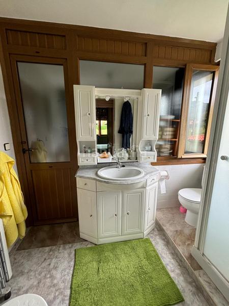 Foto 81f006f2-3ce8-4b8c-bd03-194fe5f9596a. Casa con parcheggio in Salas