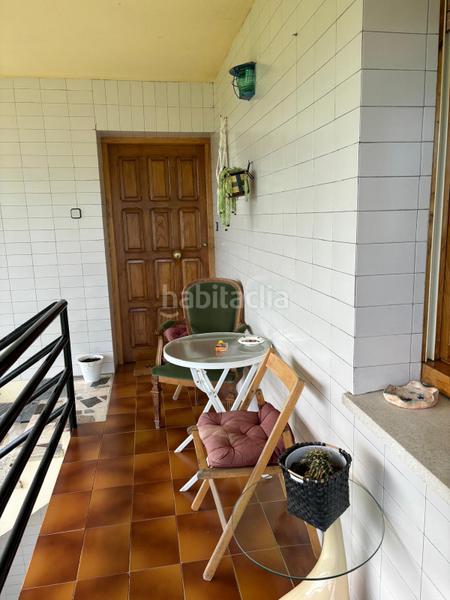 Foto db718fc5-e776-4d49-a3cd-2eb9699aad74. Casa con parcheggio in Salas