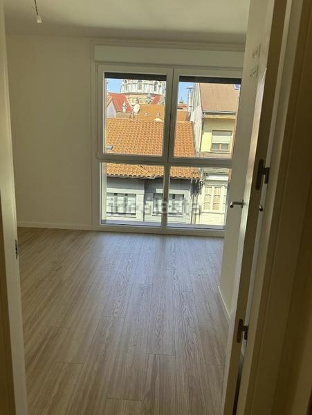 Foto 52b1f83a-9785-4868-9283-7bc9c3daa722. Àtic amb calefacció a Salesas - Foncalada - Campoamor Oviedo