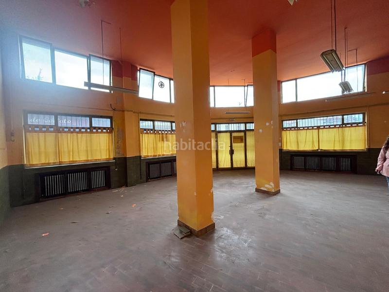 Foto 36d44aeb-0db7-45d7-b1ac-782d87c75024. Local commercial avec chauffage dans Colloto Oviedo