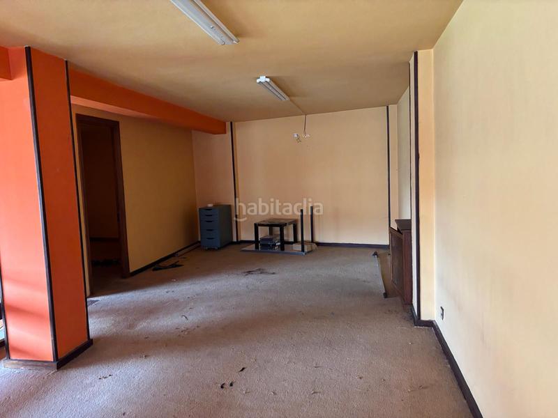 Foto a654577b-2a56-4ae5-a810-43db6b10a3ef. Local commercial avec chauffage dans Colloto Oviedo