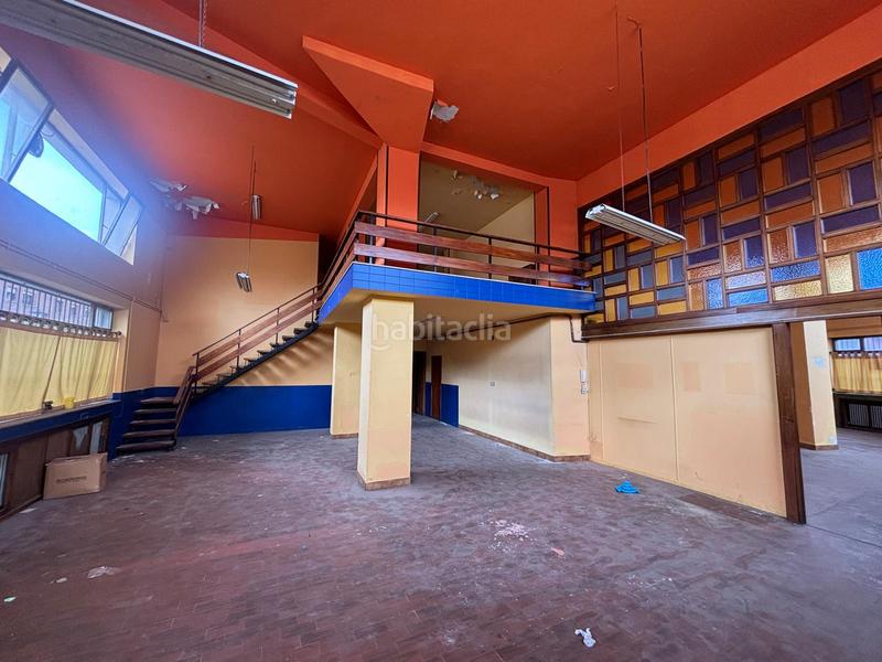 Foto d8715215-8ea4-44b1-85d2-4a886281c1c3. Local commercial avec chauffage dans Colloto Oviedo