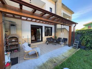 Casa adossada  N/a. Chalet adosado en venta