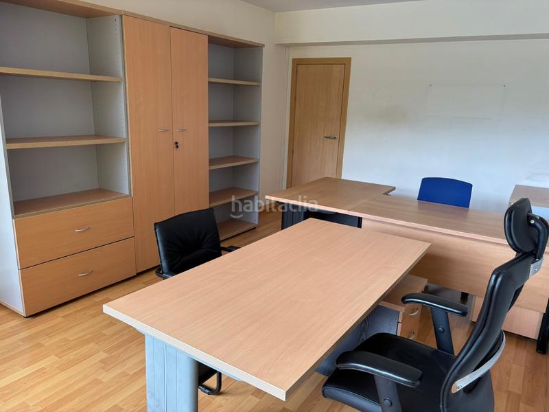 Foto 396f4921-2714-484e-9350-014e4fd10693. Rent office space with heating in Masip Oviedo