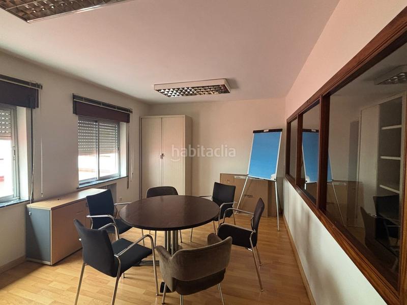 Foto 988d1fa8-e1f6-45ea-ae6b-7e69bc8ff1a3. Rent office space with heating in Masip Oviedo