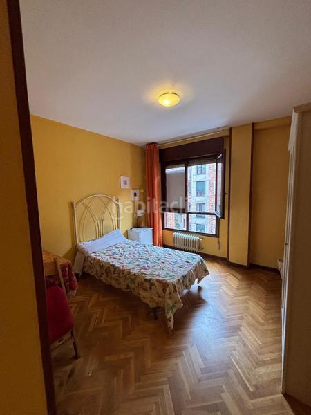 Foto 83a34f6b-8125-4666-9aff-2499c63068e6. Appartamento con riscaldamento parcheggio in Salesas - Foncalada - Campoamor Oviedo