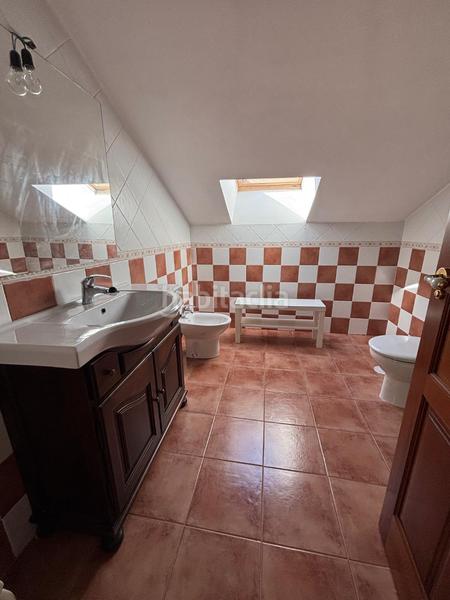 Foto ea306171-9994-4b38-b80c-14dde04851d6. Xalet amb calefacció aparcament a Llanera