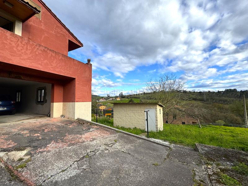 Foto f2c559c0-abcf-4d07-8bc6-367bfde67c2e. Haus mit heizung parking in Parroquias Sur - La Manjoya Oviedo