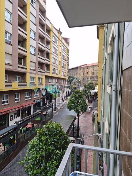 Foto 9577ce5b-140b-4f0e-b874-79c3a9fc387b. Pis amb calefacció aparcament a Salesas - Foncalada - Campoamor Oviedo