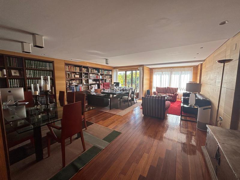 Foto 902cb995-fe09-48bd-ae87-69b89f3999d4. Appartamento con riscaldamento in Parque San Francisco - Uría Oviedo