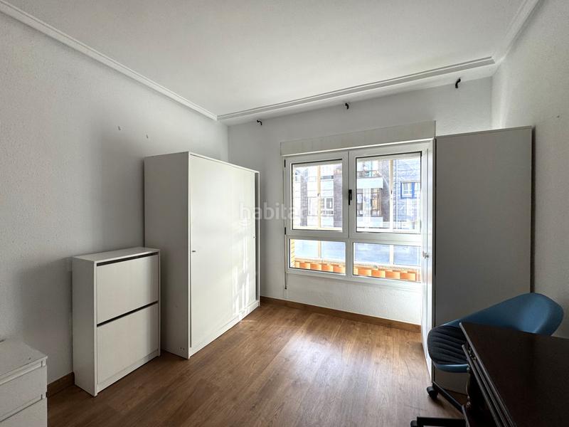 Foto b89f7e23-fce1-47fc-b86d-b08cbb50abc8. Pis amb calefacció aparcament a Salesas - Foncalada - Campoamor Oviedo