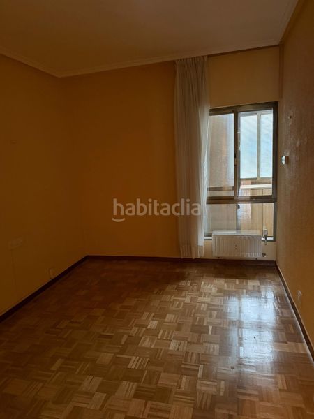 Foto a6a33fc2-b2c0-48e7-b85b-40be5ed8b136. Flat with heating parking in Parque San Francisco - Uría Oviedo