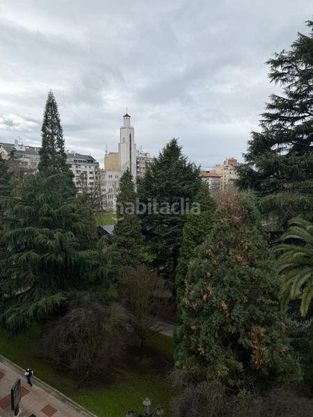 Foto afe42161-562a-45b0-8e8c-9091033f071f. Flat with heating parking in Parque San Francisco - Uría Oviedo