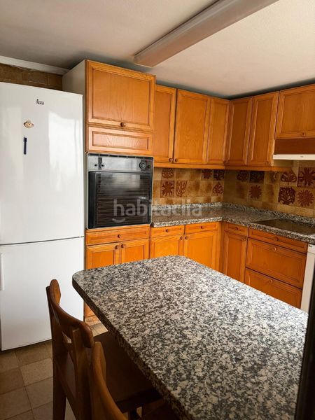 Foto fc64cb23-5426-43bc-9608-3ad56a891d1f. Flat with heating parking in Parque San Francisco - Uría Oviedo