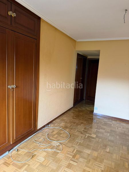 Foto fde00622-69a5-4b38-871b-aaf2552382c0. Flat with heating parking in Parque San Francisco - Uría Oviedo