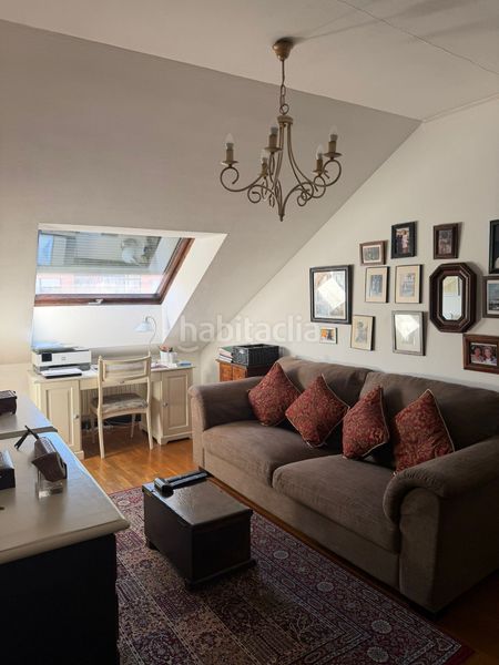 Foto 0b84ecff-5a9c-4b6d-9199-27c57a248cb1. Dúplex a calle vázquez de mella 1 a Vallobín Oviedo