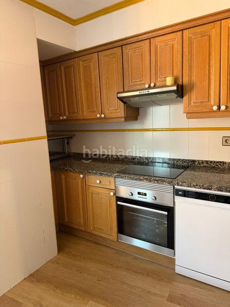 Foto 22f35f4e-4fb6-49d0-852c-d43842571d57. Dúplex a calle vázquez de mella 1 a Vallobín Oviedo