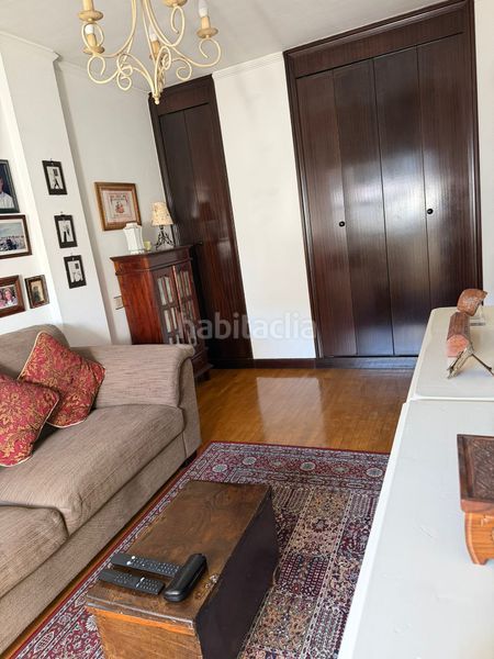 Foto 2c766667-aa36-47d7-8e5c-6a4a7a9acf8d. Dúplex a calle vázquez de mella 1 a Vallobín Oviedo