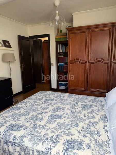 Foto 7d7bcdc8-cfba-4f9e-b699-0c51690e4a1c. Dúplex a calle vázquez de mella 1 a Vallobín Oviedo