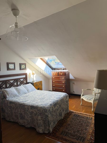 Foto 9a486f54-0123-4948-9001-e5506261ecc6. Dúplex a calle vázquez de mella 1 a Vallobín Oviedo