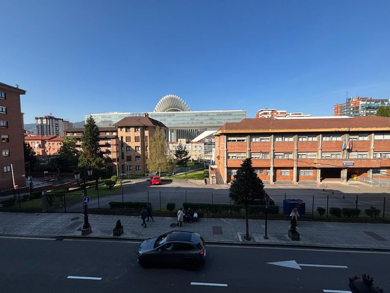 Foto 20328cbe-b1b7-4db8-bbf6-ac747570a9b6. Pis amb calefacció aparcament a El Cristo Oviedo