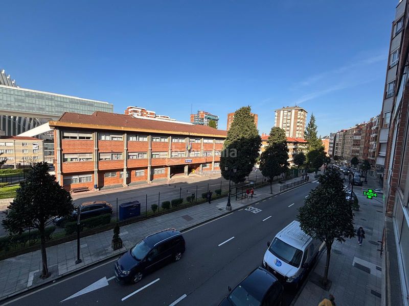 Foto 60f1d52b-d8f4-41d6-9f46-840c4c3c77a8. Pis amb calefacció aparcament a El Cristo Oviedo