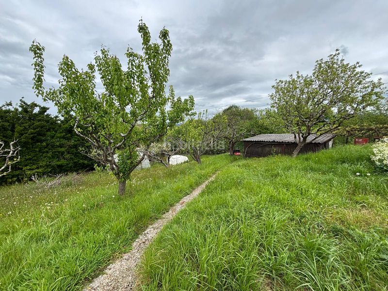 Foto b1de2548-8e26-4d6c-b84d-b809afadaae6. Finca rústica a acceso a la corredoria 1 a Huca - La Cadellada Oviedo