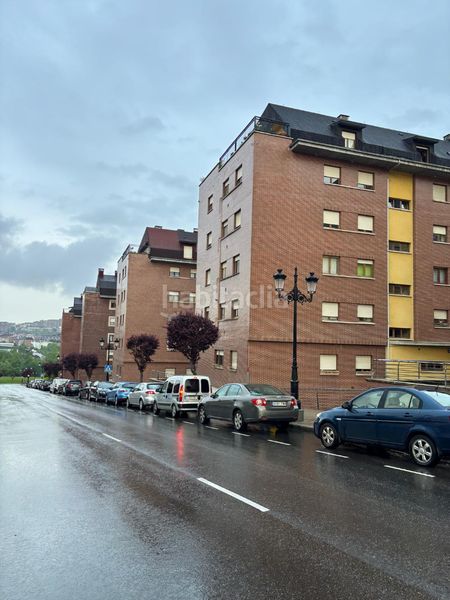 Foto ec546255-02c1-4984-abcc-d1621c031e57. Pis amb calefacció aparcament a Las Campas Oviedo