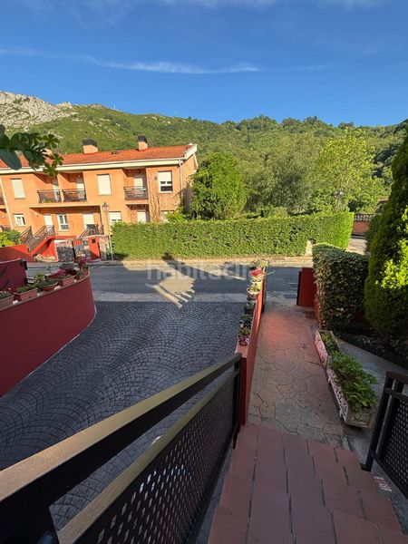Foto 77326a12-6f97-4b30-b615-67a8dd0ca38e. Casa adossada amb calefacció aparcament a Morcín