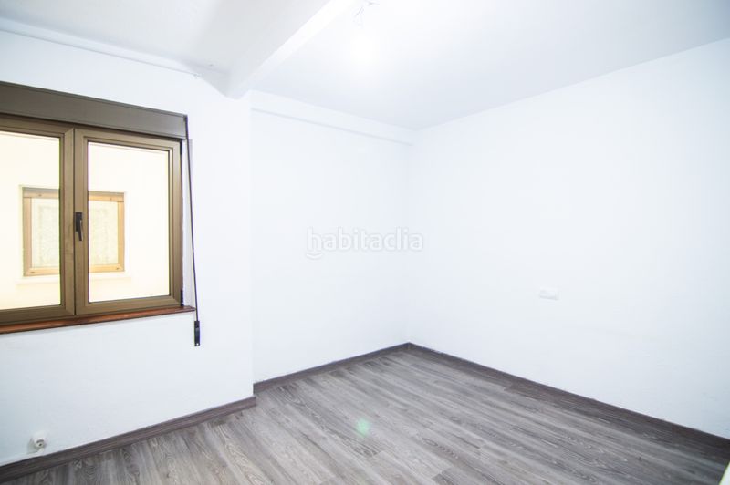 Foto 06e2d4e6-8212-4d16-867d-b62374283103. Piso centro pola en la pola Siero Siero