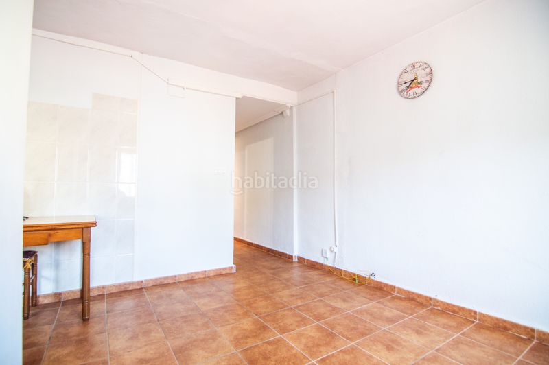 Foto 39e98c9e-558f-4a0d-95b8-0e2bd96ef2f0. Piso centro pola en la pola Siero Siero